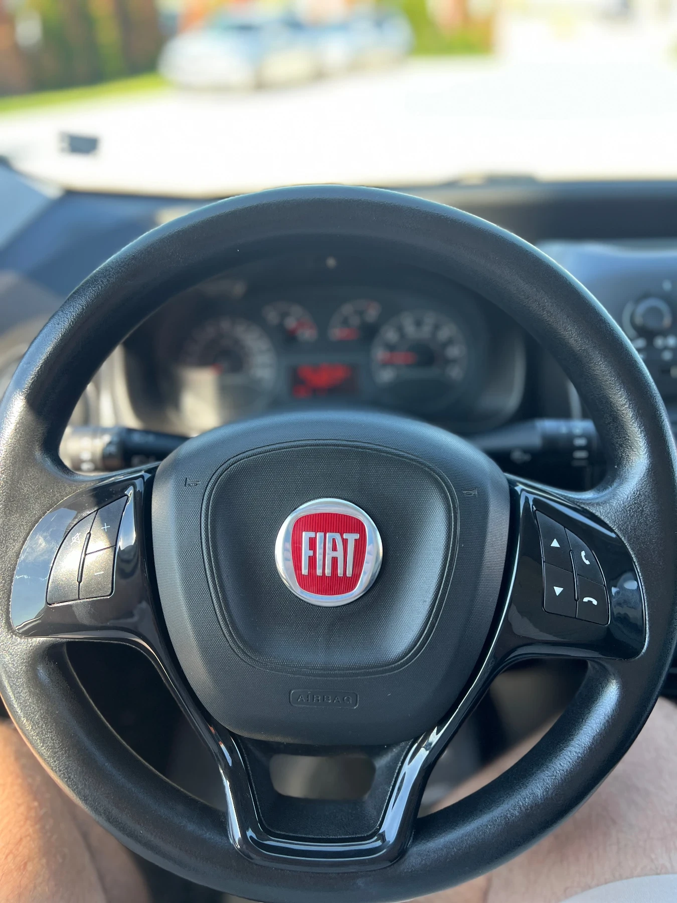 Fiat Fiorino 1.3 MULTIJET2 / РЕГИСТРИРАНА / НОВИ ГУМИ, снимка 11 - Автомобили и джипове - 54843978