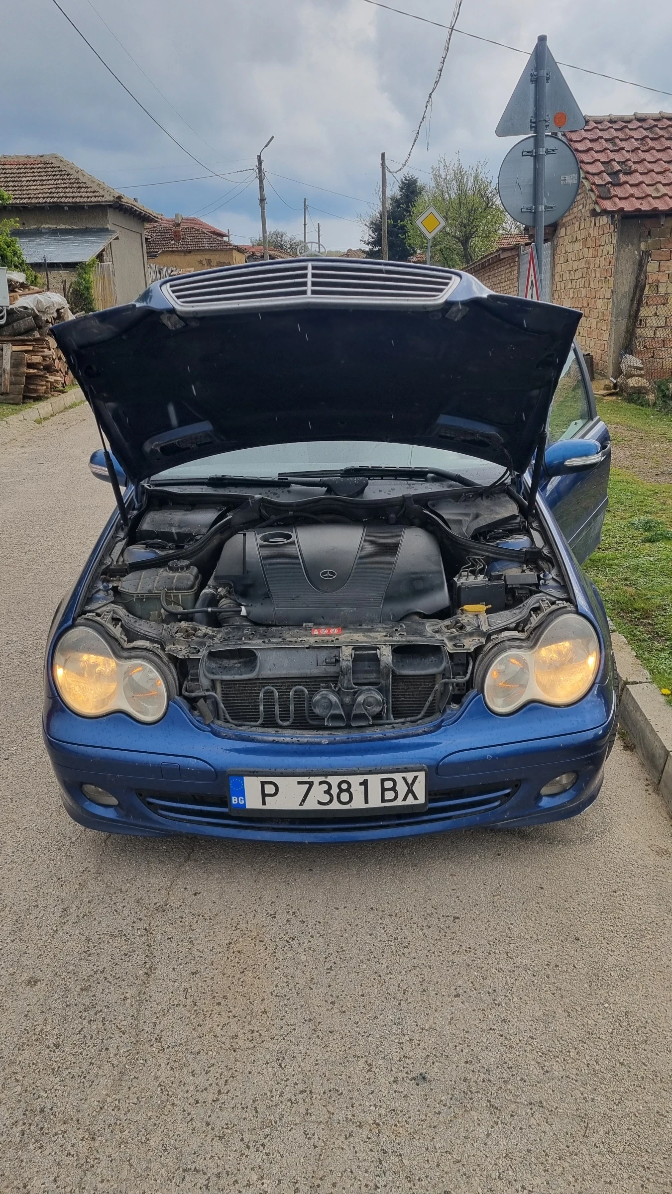 Mercedes-Benz C 200 2.2 CDI facelift, снимка 6 - Автомобили и джипове - 54886229