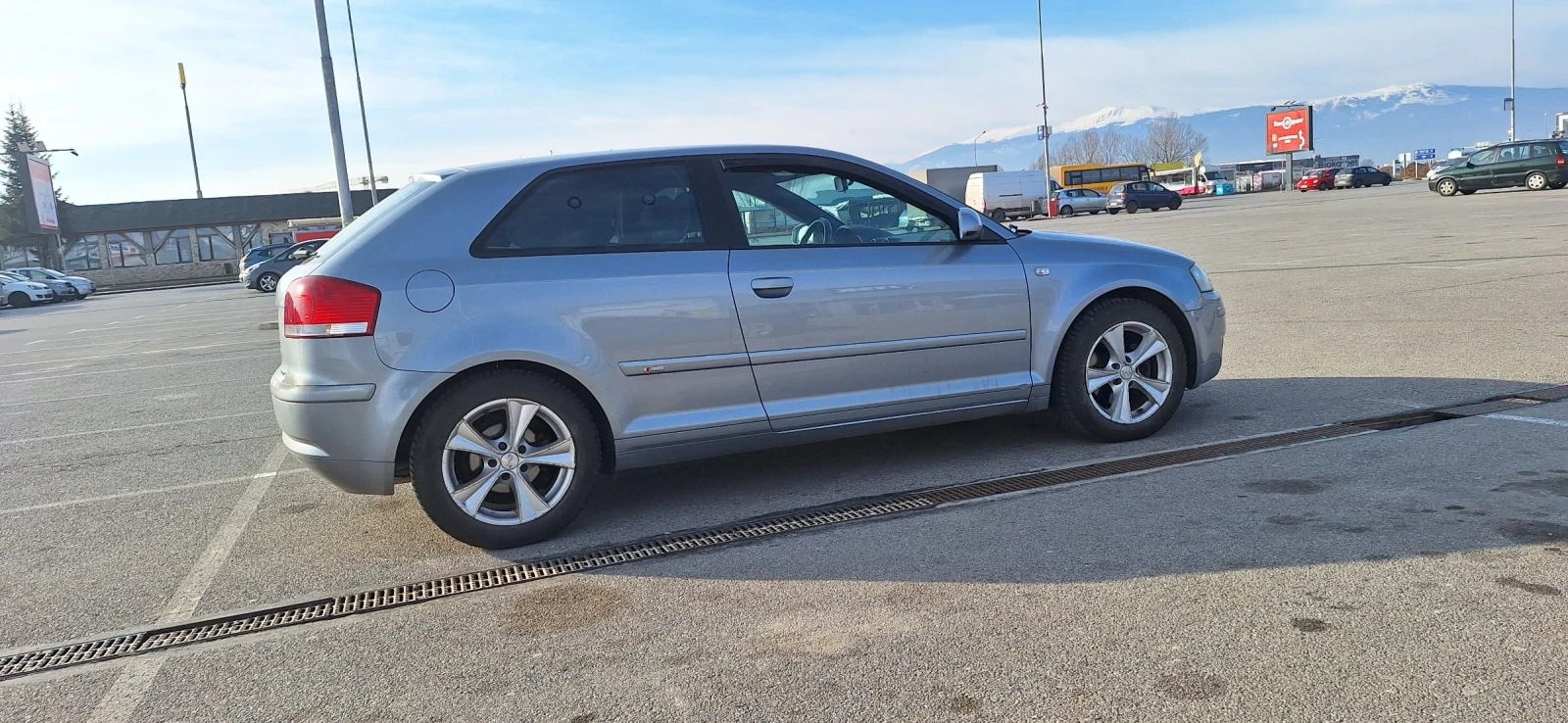 Audi A3 2.0 FSI, снимка 3 - Автомобили и джипове - 54898255