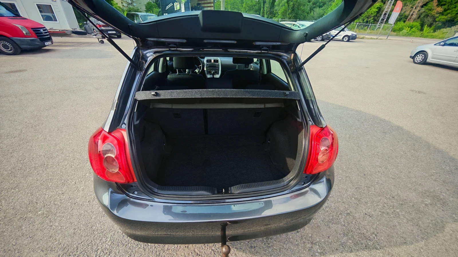 Toyota Auris 1.4 D4D АВТОМАТИК, снимка 10 - Автомобили и джипове - 55095975