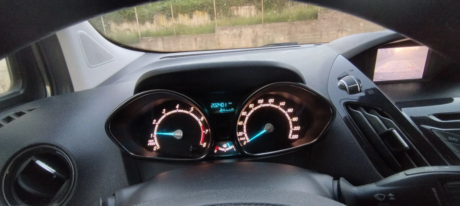 Ford Tourneo Connect, снимка 9 - Автомобили и джипове - 55105314