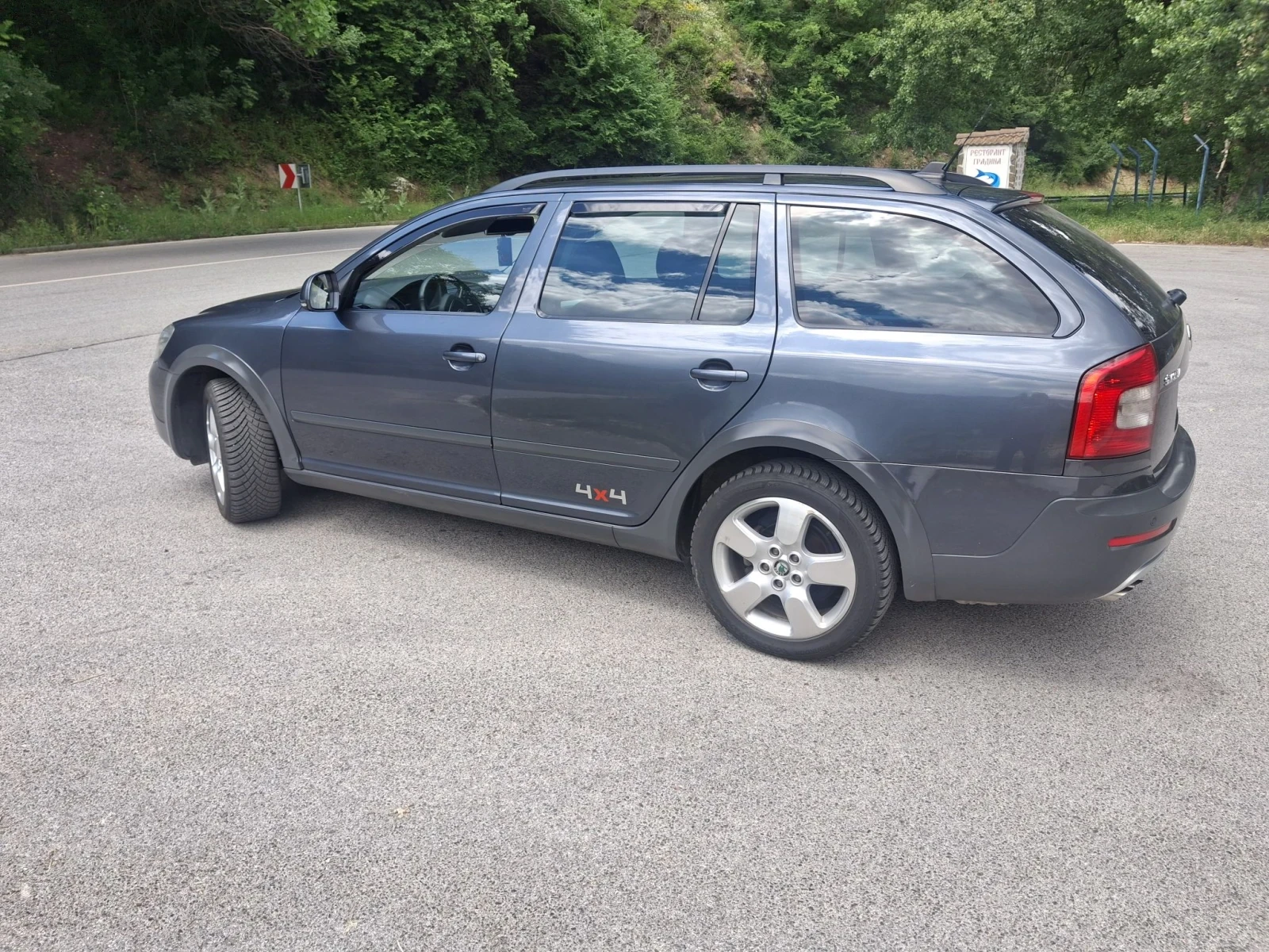 Skoda Octavia Skout, снимка 4 - Автомобили и джипове - 55589636