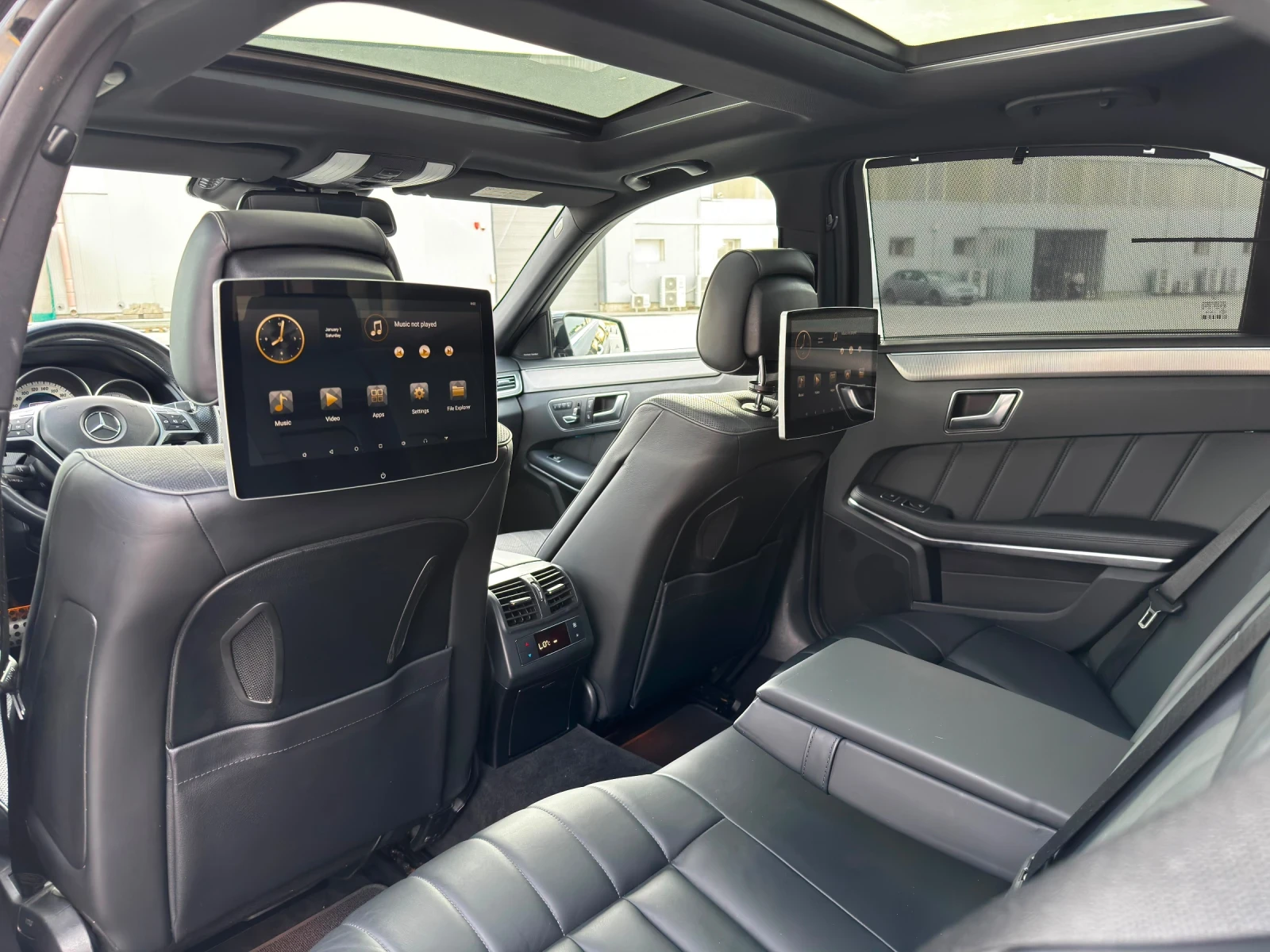 Mercedes-Benz E 350 3хTV AMG Facelift Full Обдух Харман Панорама, снимка 14 - Автомобили и джипове - 55594503