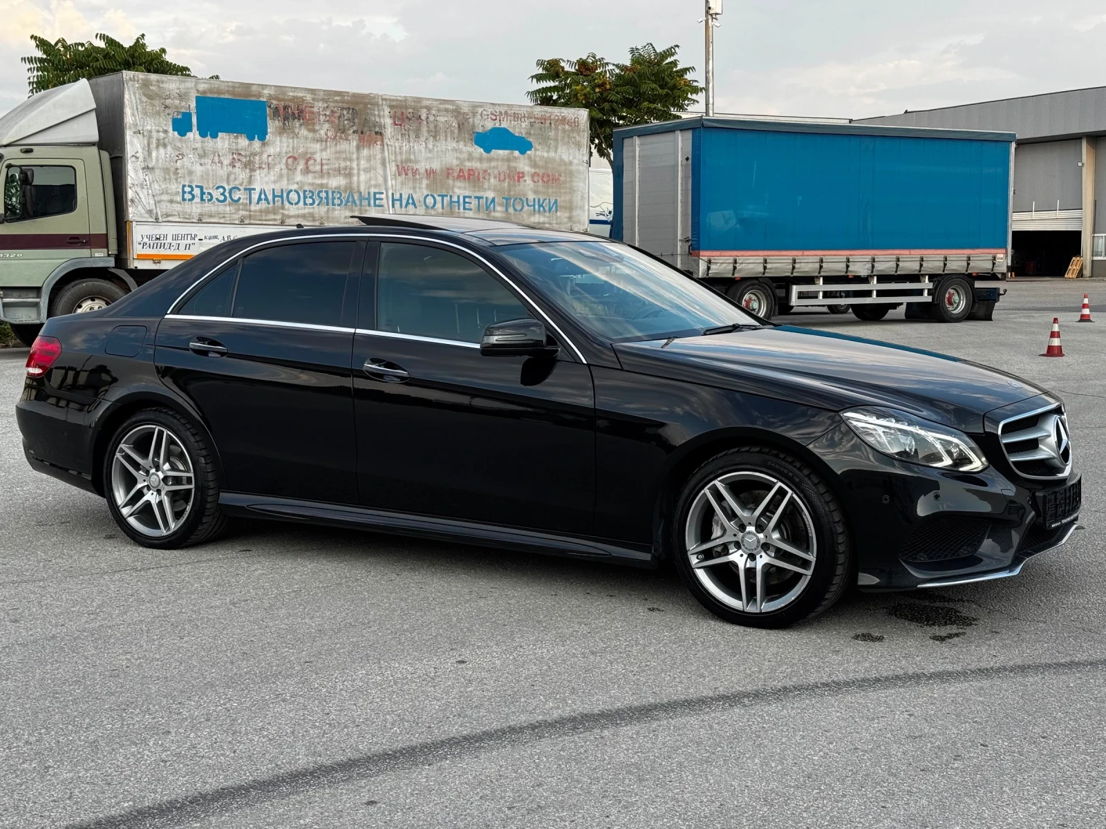 Mercedes-Benz E 350 3хTV AMG Facelift Full Обдух Харман Панорама, снимка 3 - Автомобили и джипове - 55594503