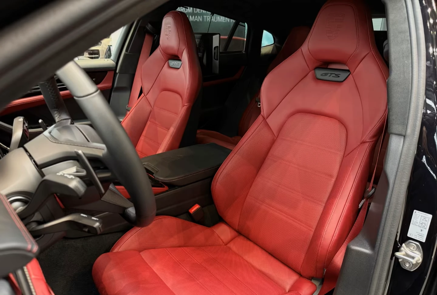 Porsche Panamera GTS* HYPER* BURM* HEAD-UP* DISTR* PANO* , снимка 12 - Автомобили и джипове - 55952731