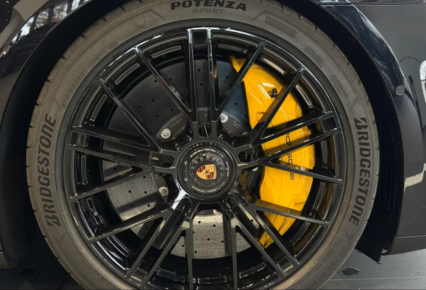 Porsche Panamera GTS* HYPER* BURM* HEAD-UP* DISTR* PANO* , снимка 9 - Автомобили и джипове - 55952731