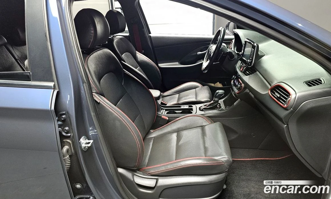 Hyundai I30 1.6 Turbo Sport Premium, снимка 10 - Автомобили и джипове - 55965244