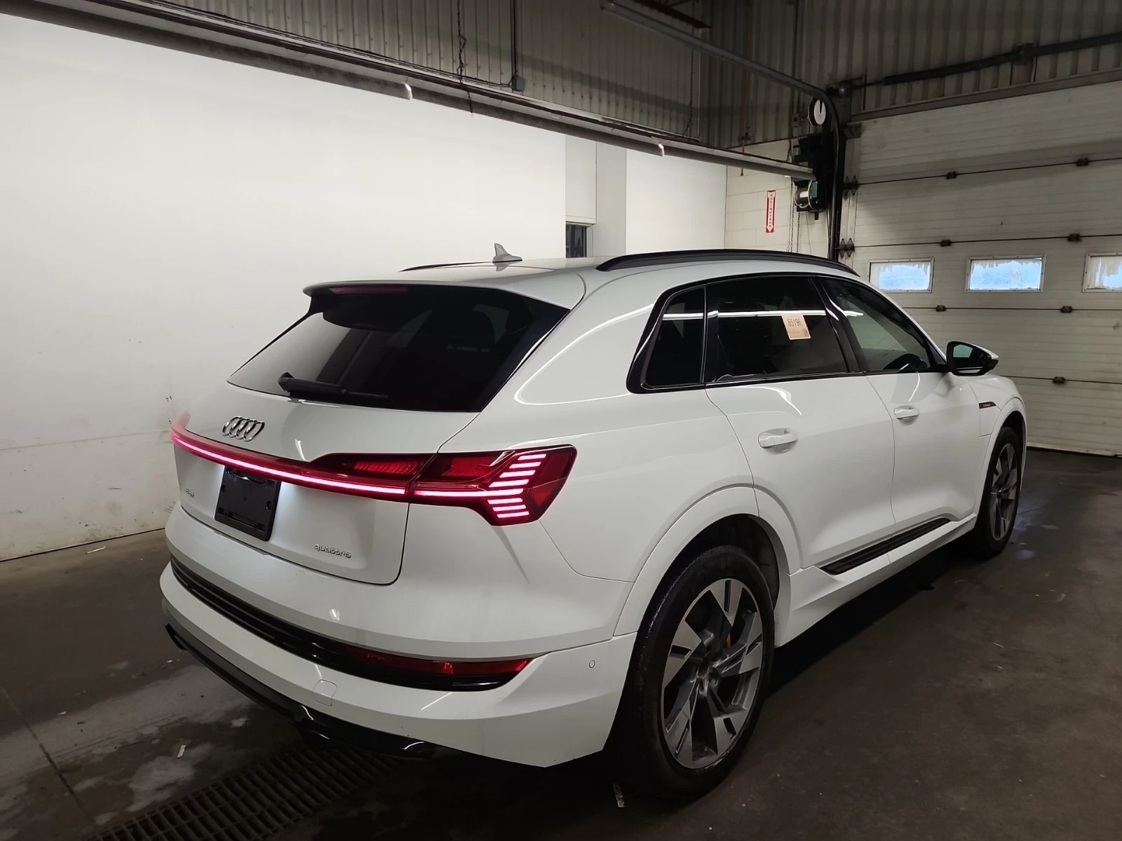 Audi E-Tron * PROGRESSIV * ���������* 360������*  | Mobile.bg � ����������� 3
