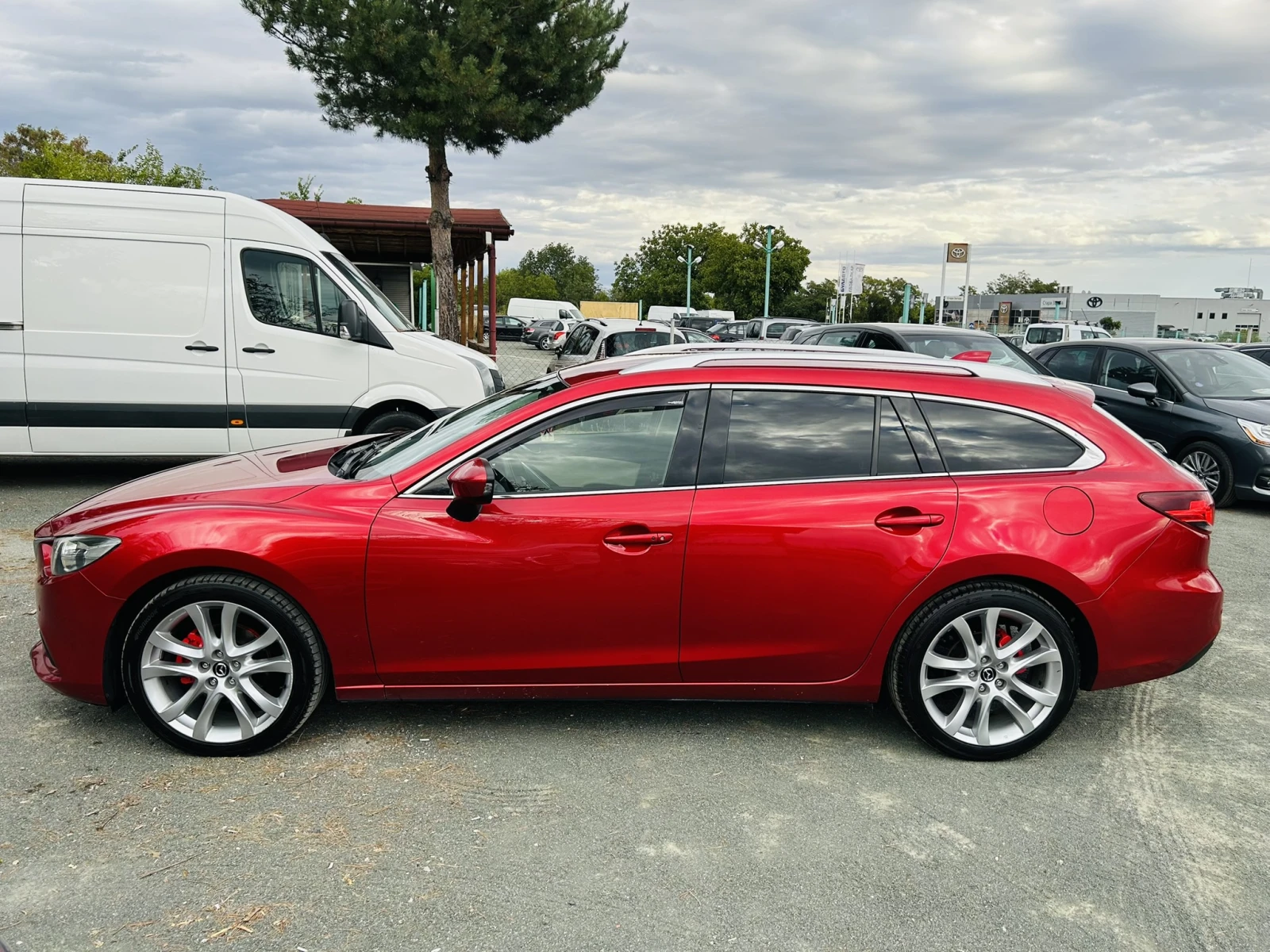 Mazda 6 2.2d* 175kc* Auto* Navi* BOSE* Кожа* F1* , снимка 2 - Автомобили и джипове - 56232797