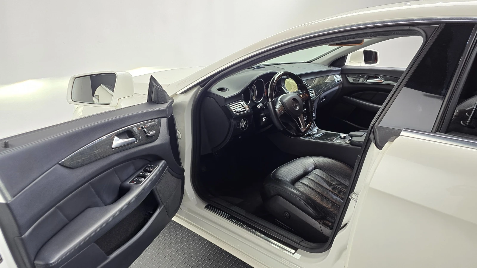 Mercedes-Benz CLS 350 * ����� * ��� * ������ | Mobile.bg � ����������� 9
