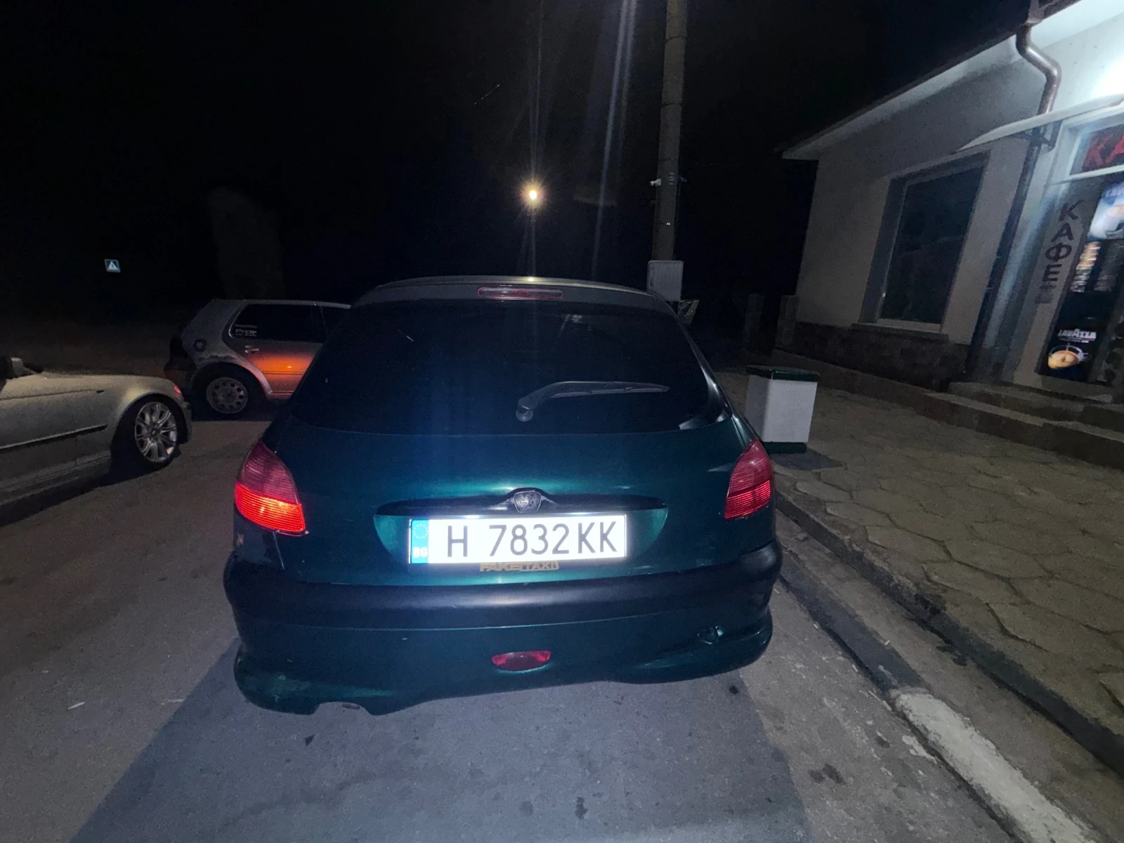 Peugeot 206 1.4, снимка 6 - Автомобили и джипове - 56601472