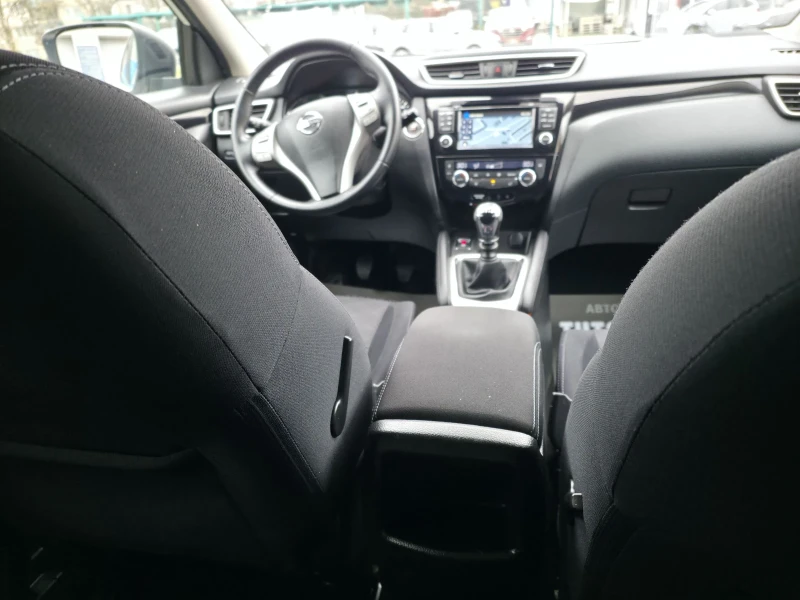 Nissan Qashqai 1.5DCI/НАВИ/КАМЕРА 360/ПАРКТРОНИЦИ/ЕВРО 6, снимка 12 - Автомобили и джипове - 52691944