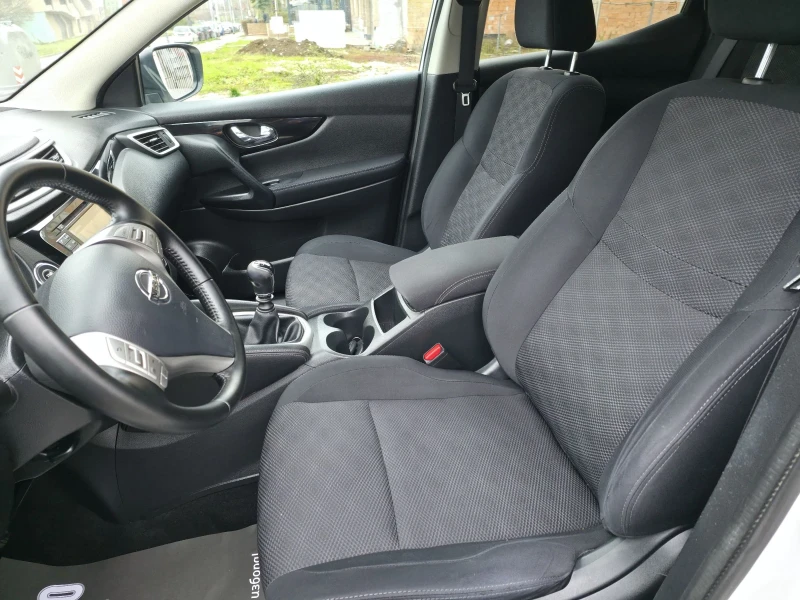 Nissan Qashqai 1.5DCI/НАВИ/КАМЕРА 360/ПАРКТРОНИЦИ/ЕВРО 6, снимка 8 - Автомобили и джипове - 52691944