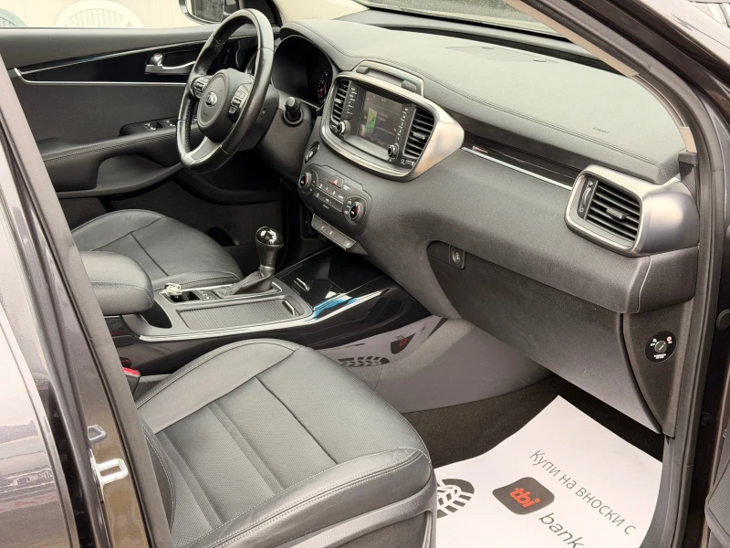 Kia Sorento REIBAL-ПАНОРАМА-ПОДГРЕВ-ПОДГРЕВ ВОЛАН-ЗНАЦИ-ЛЕНТИ!, снимка 15 - Автомобили и джипове - 53467300