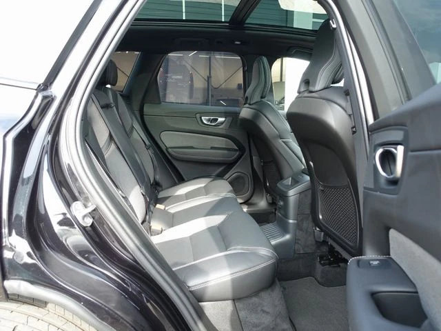 Volvo XC60 Recharge Black Edition Ultimate T8 - изображение 8