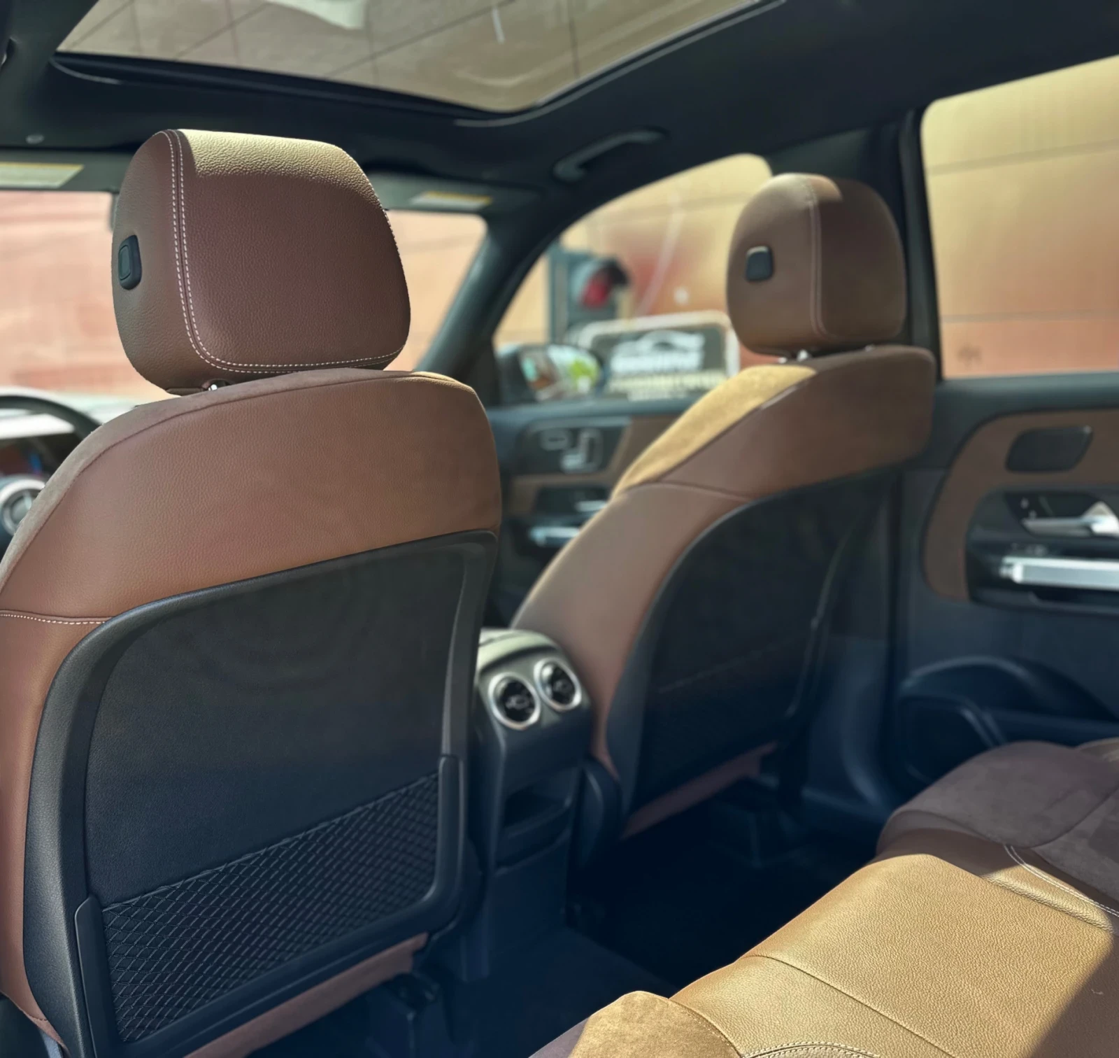 Mercedes-Benz GLB NEW 35AMG 4MATIC MHEV FULL | Mobile.bg   12