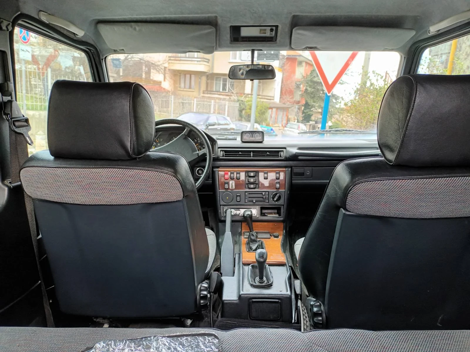 Mercedes-Benz G 2.5 - изображение 7