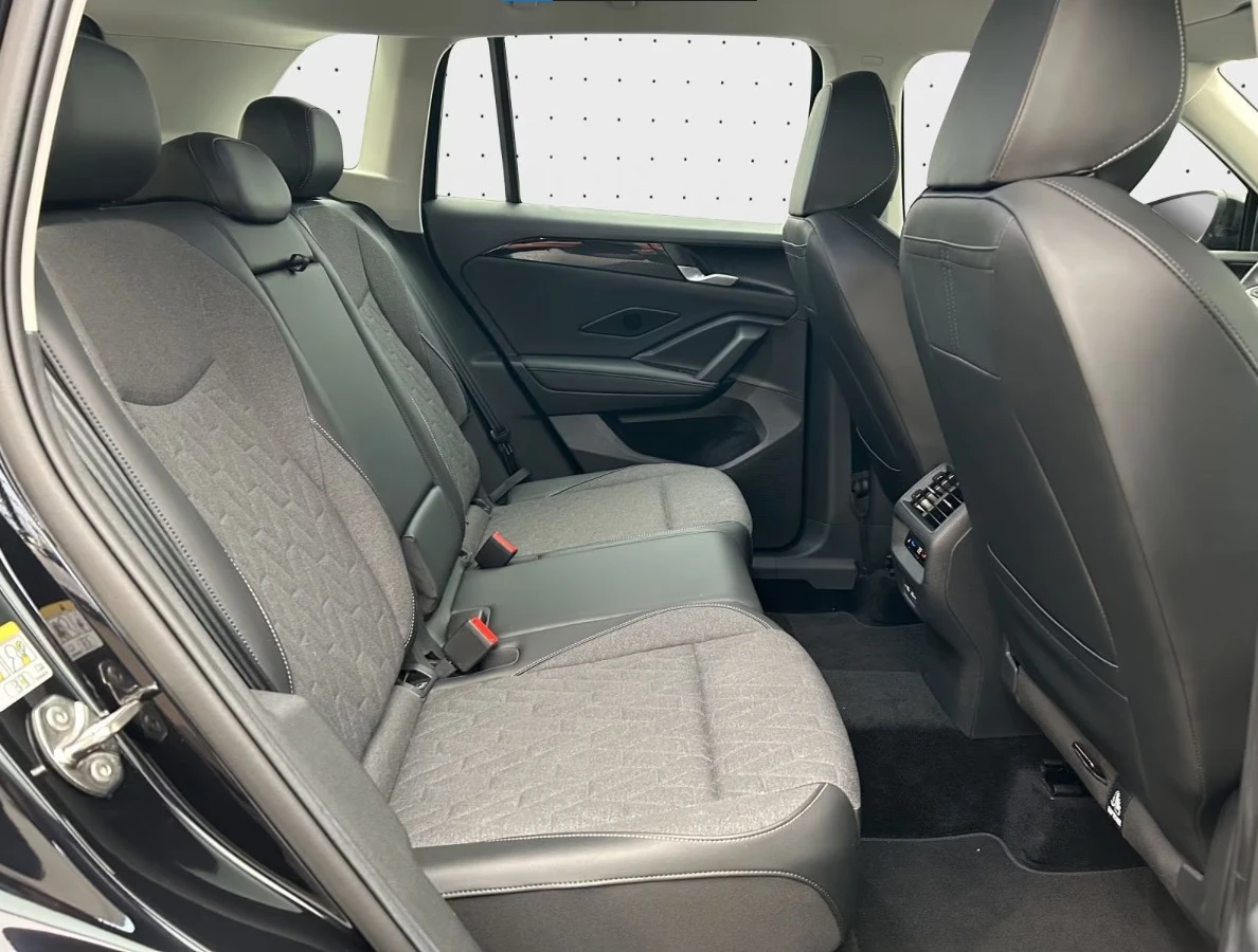 VW Tiguan 1.5eTSI* DSG* NAVI* 360 - изображение 4