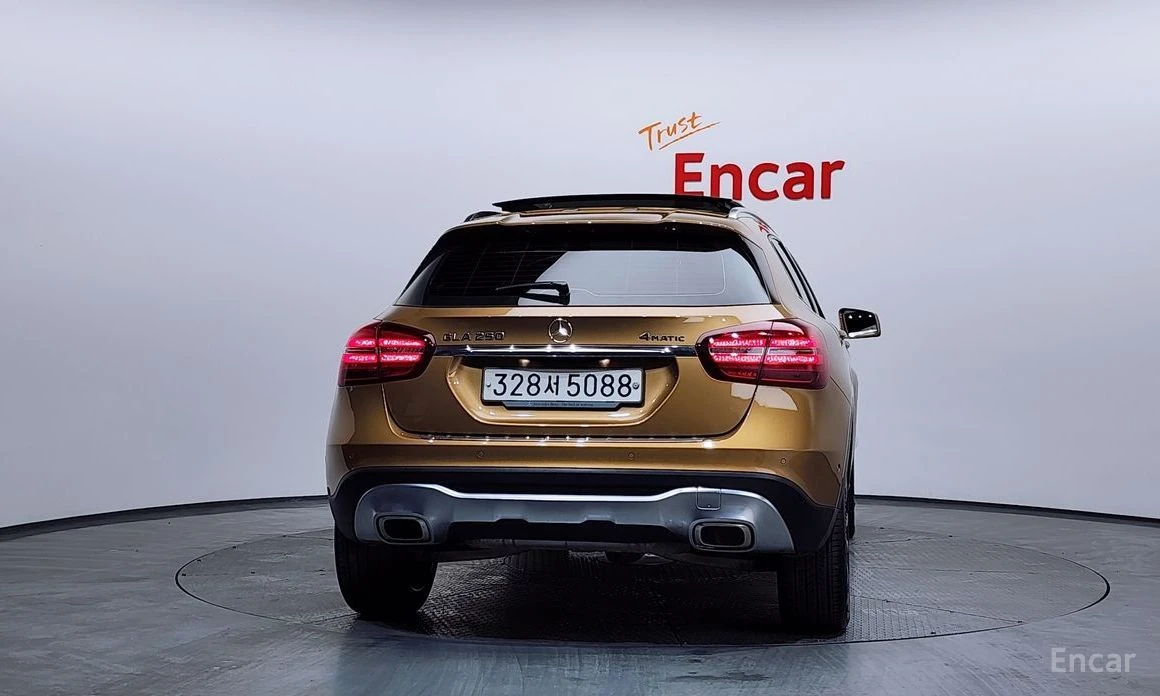 Mercedes-Benz GLA 250  - изображение 4