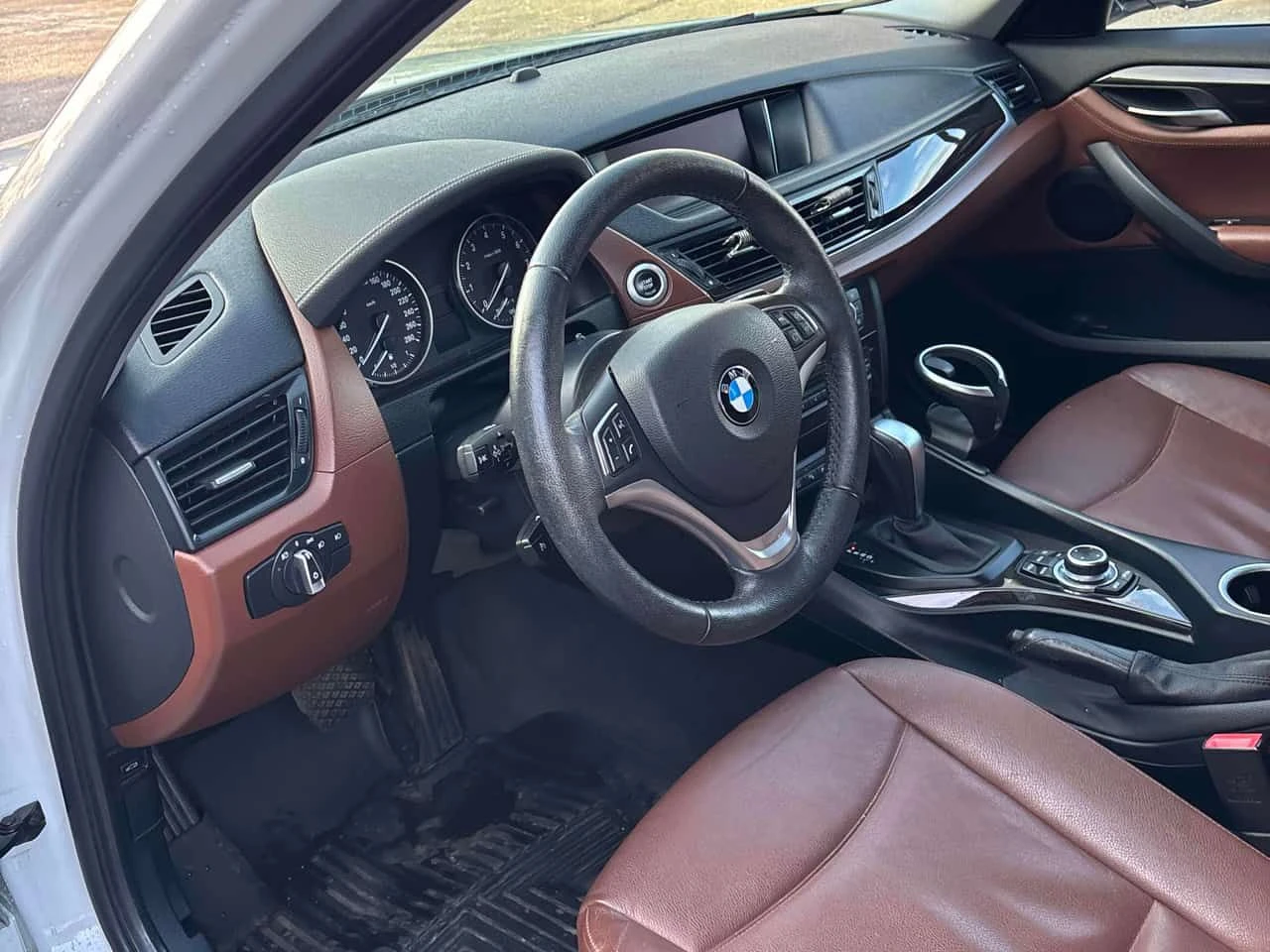 BMW X1 xDrive35i * CARFAX * ПАНОРАМА* ПОДГРЕВИ - изображение 5