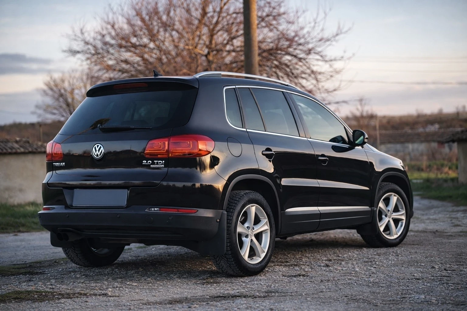 VW Tiguan 2.0TDI/DSG/4motion, снимка 4 - Автомобили и джипове - 54065371