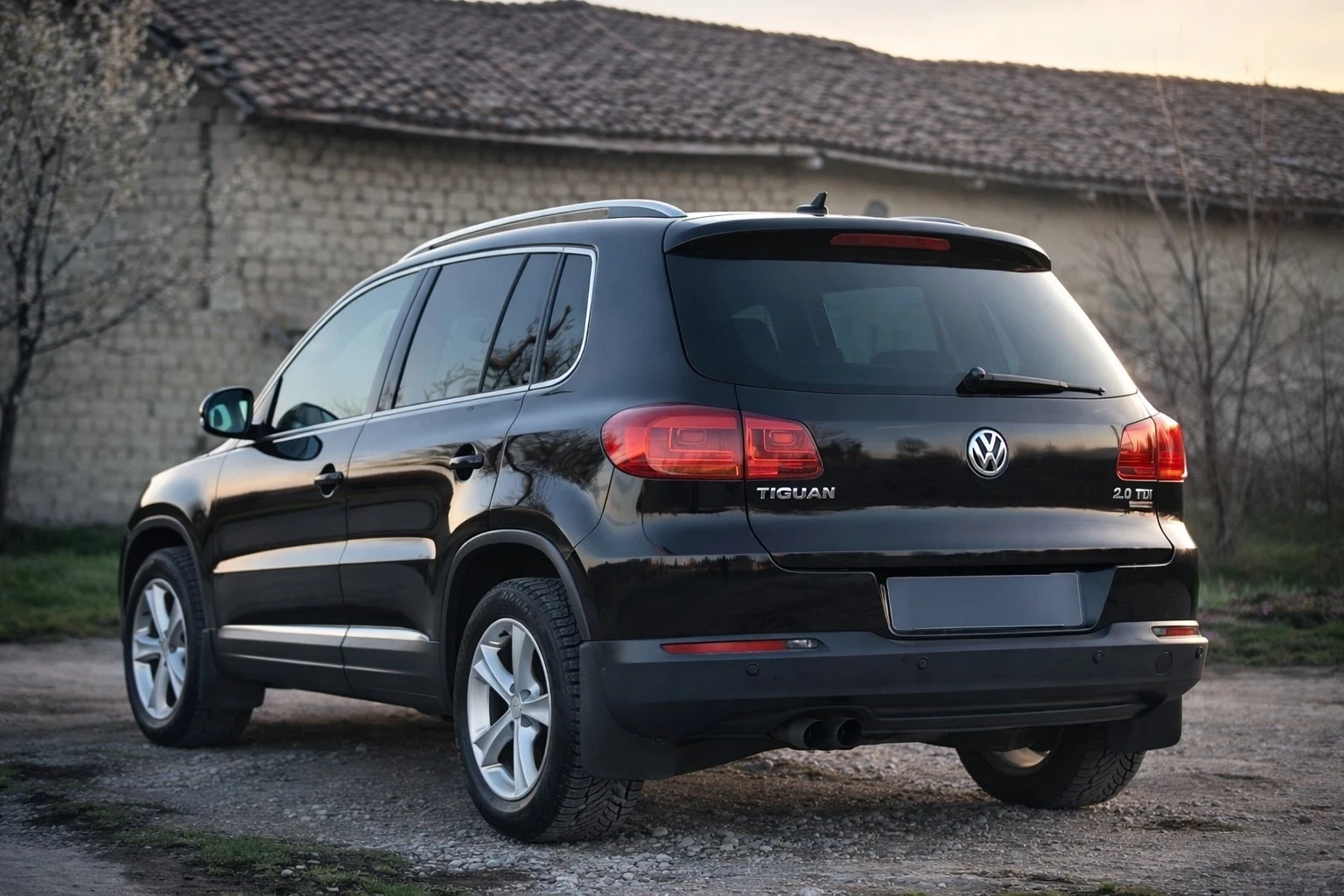VW Tiguan 2.0TDI/DSG/4motion, снимка 3 - Автомобили и джипове - 54065371