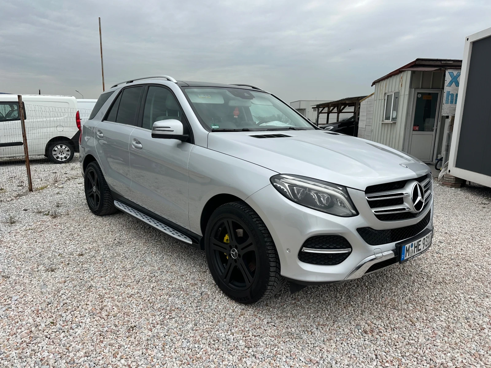 Mercedes-Benz GLE 350 D, 360 КАМЕРА, 4 MATIC, ПАНОРАМА, НА ПРУЖИНИ, ТОП!, снимка 8 - Автомобили и джипове - 54205673