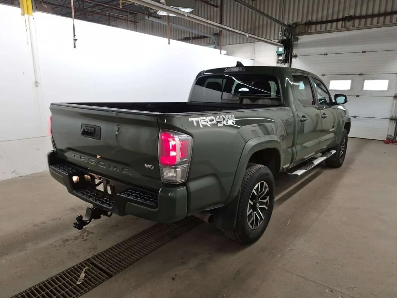 Toyota Tacoma * CREW CAB LONG BED * CARFAX * , снимка 3 - Автомобили и джипове - 54626396