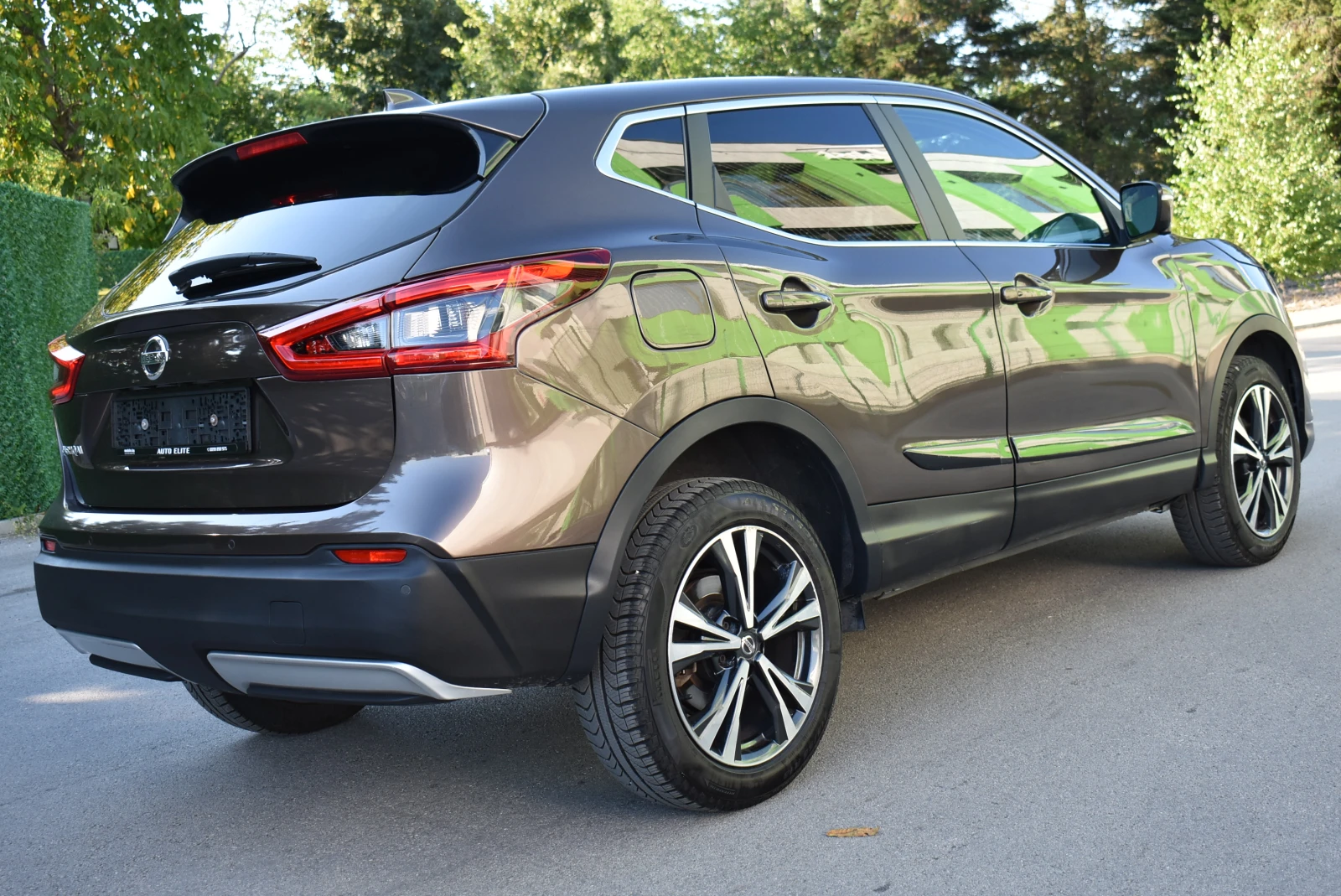 Nissan Qashqai 1.6DCI/AWD-4X4/FACELIFT/TEKNA-ОТЛИЧЕН!!, снимка 5 - Автомобили и джипове - 55564208