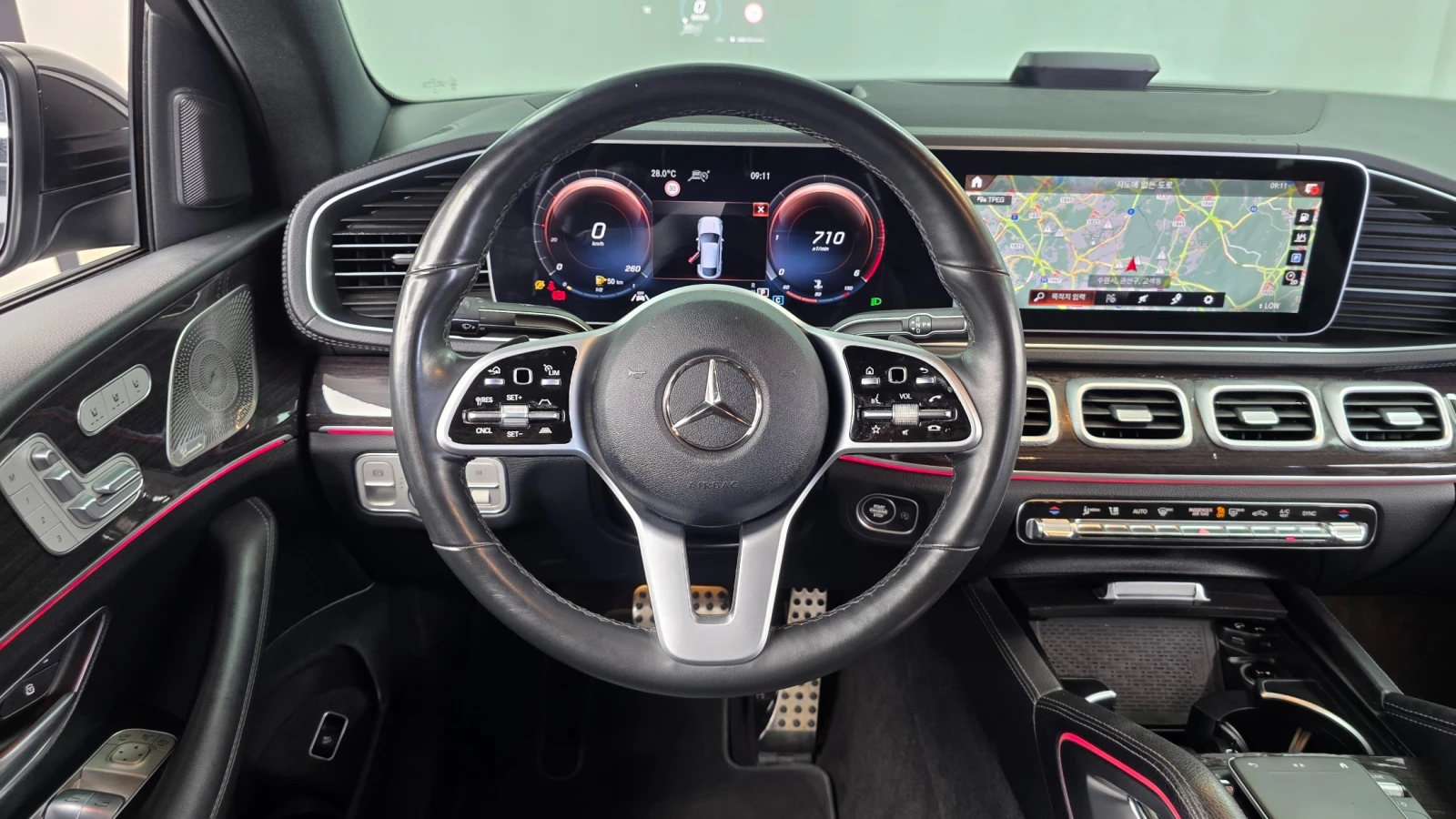 Mercedes-Benz GLE 400 d  4MATIC Coupe, снимка 12 - Автомобили и джипове - 55565072