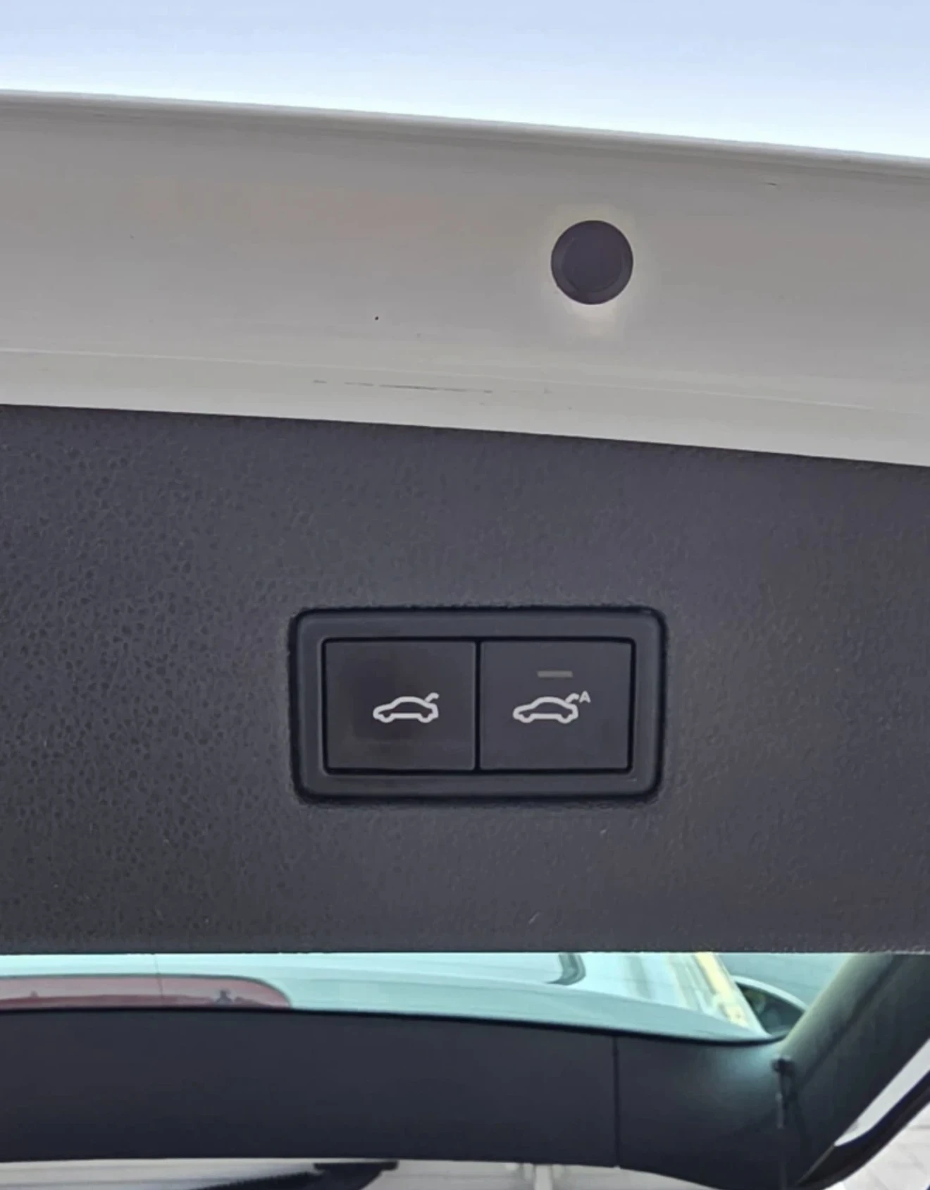 VW Tiguan 2.0 TDI, снимка 13 - Автомобили и джипове - 56648348