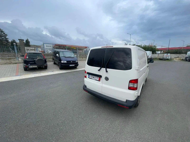 VW T5, снимка 9 - Бусове и автобуси - 47465864