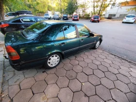Mercedes-Benz C 180, снимка 4