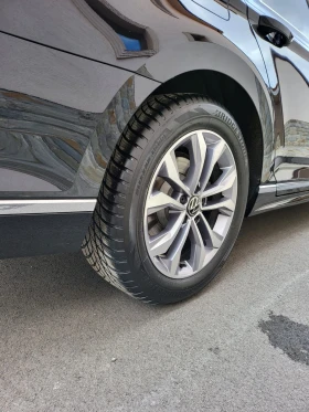 Обява за продажба на VW Passat Elegance R-Line има фабрична гаранция ~53 700 лв. - изображение 8 | Auto.bg Обява за продажба на VW Passat Elegance R-Line има фабрична гаранция ~53 700 лв. - изображение 8