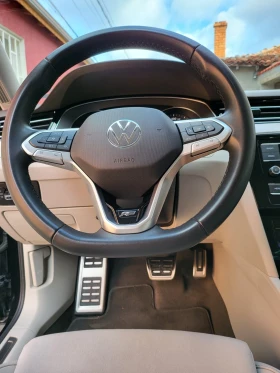 Обява за продажба на VW Passat Elegance R-Line има фабрична гаранция ~53 700 лв. - изображение 9 | Auto.bg Обява за продажба на VW Passat Elegance R-Line има фабрична гаранция ~53 700 лв. - изображение 9