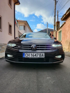 Обява за продажба на VW Passat Elegance R-Line има фабрична гаранция ~53 700 лв. - изображение 1 | Auto.bg Обява за продажба на VW Passat Elegance R-Line има фабрична гаранция ~53 700 лв. - изображение 1