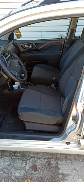 Mitsubishi Space star, снимка 10 - Автомобили и джипове - 52244203