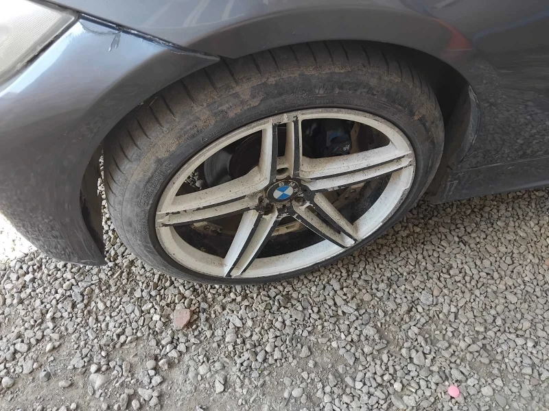 BMW 320, снимка 10 - Автомобили и джипове - 47169369