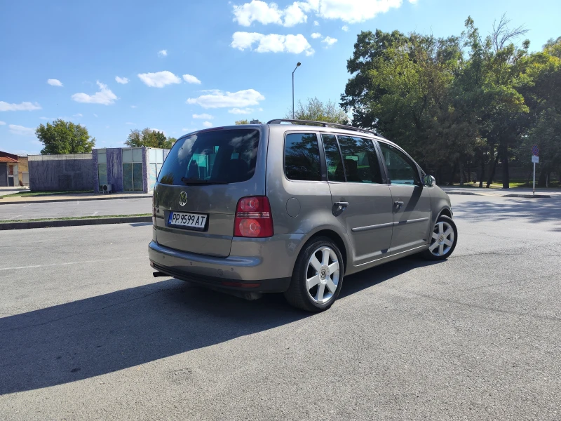 VW Touran EcoFuel, снимка 3 - Автомобили и джипове - 47474232