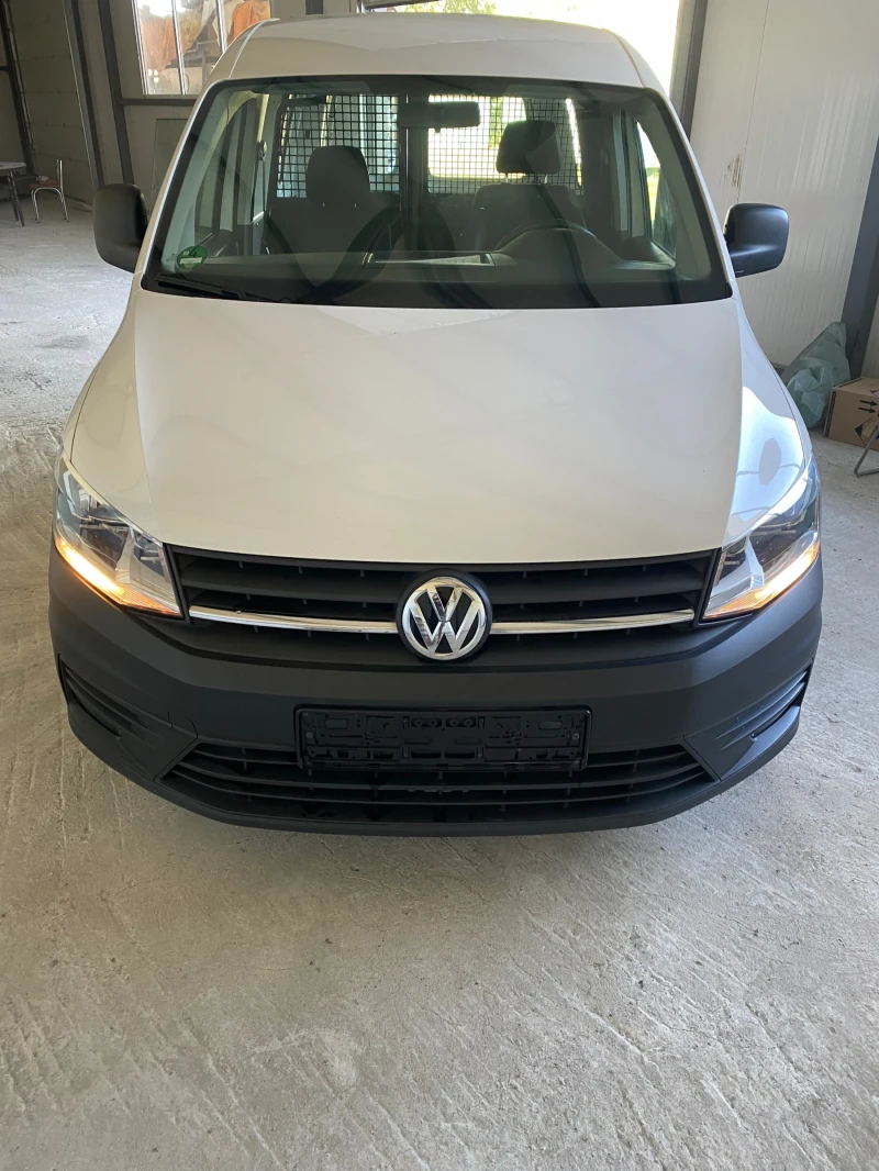 VW Caddy 2.0TDI, снимка 3 - Автомобили и джипове - 48086161