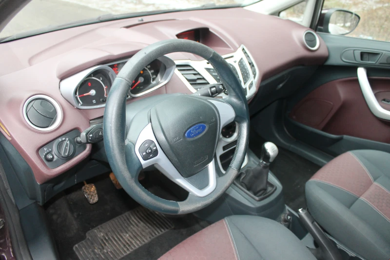 Ford Fiesta 114000км.ИТАЛИЯ, снимка 15 - Автомобили и джипове - 48471543