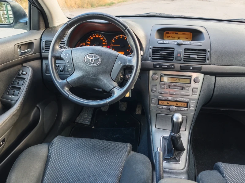 Toyota Avensis 1.8VVT-i, снимка 9 - Автомобили и джипове - 51462518
