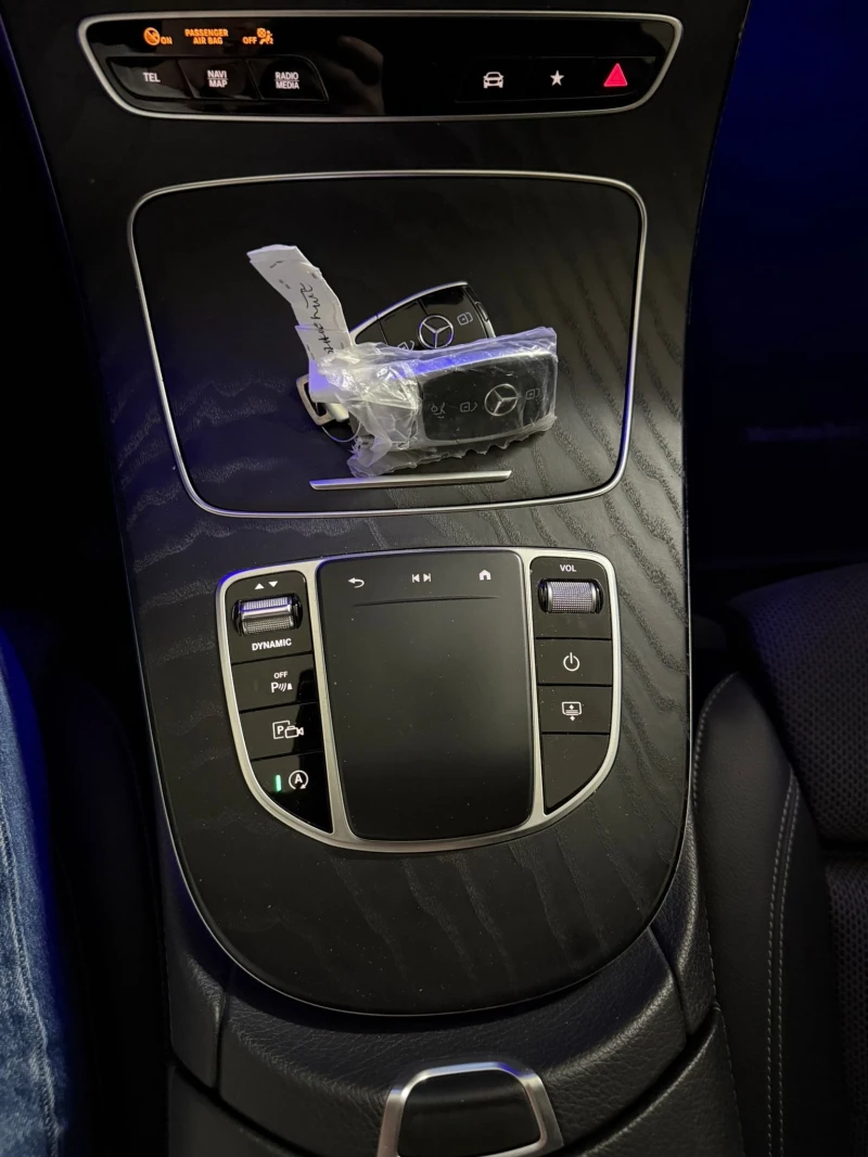 Mercedes-Benz E 220 Продажба с фактура за възтановяване на ддс, снимка 10 - Автомобили и джипове - 51645394