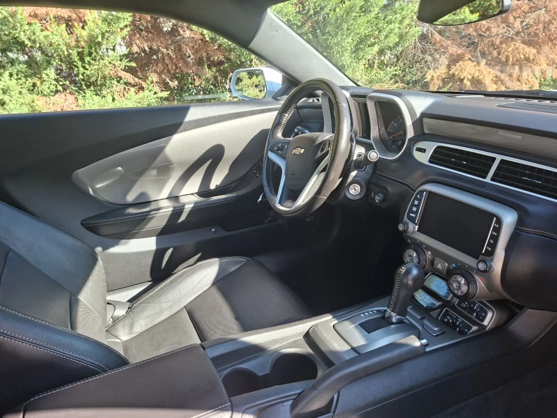 Chevrolet Camaro, снимка 9 - Автомобили и джипове - 52419822