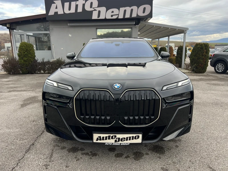 BMW i7 X-Drive 60, снимка 2 - Автомобили и джипове - 52480809