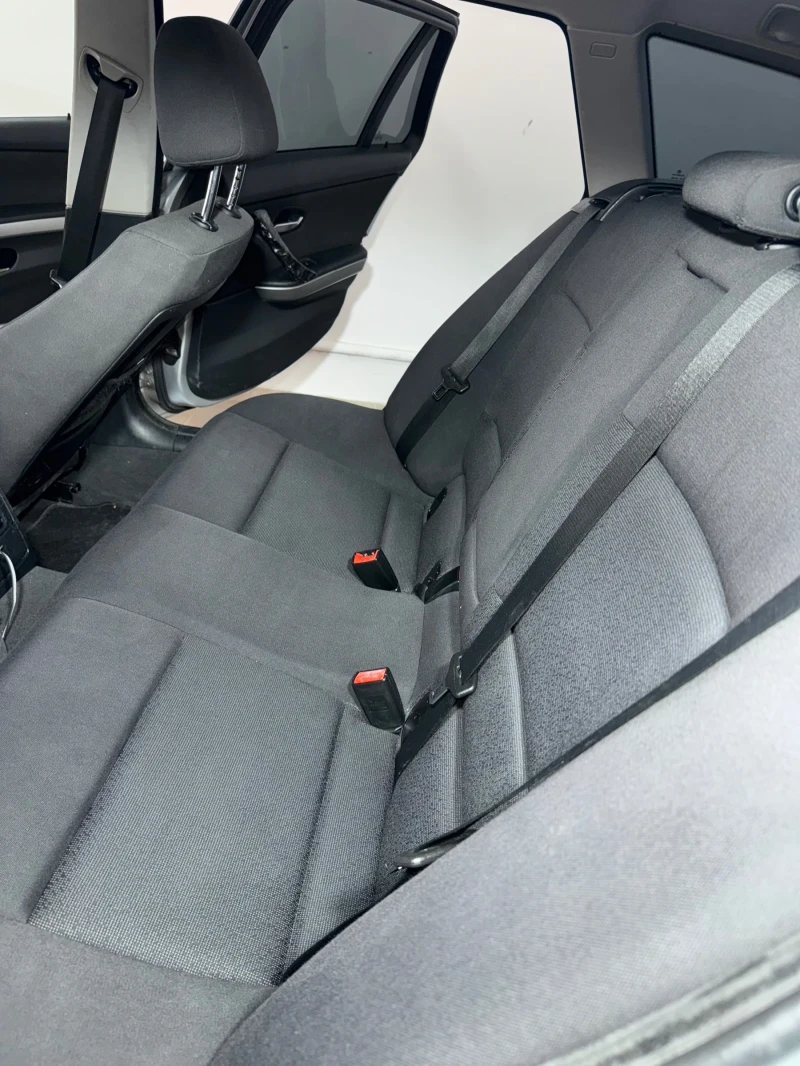 BMW 318 2.0d, снимка 6 - Автомобили и джипове - 52743023