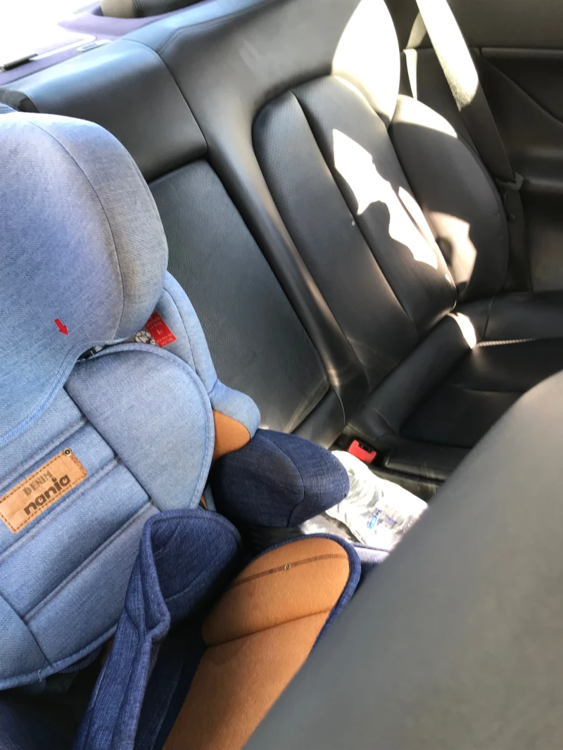 Mercedes-Benz CLK 200, снимка 10 - Автомобили и джипове - 53013844