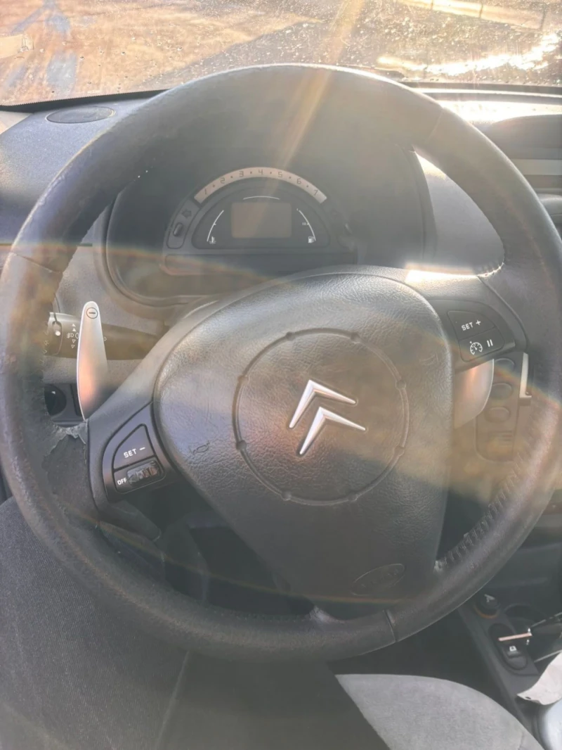 Citroen C3 1.4i-АВТОМАТ КЛИМАТРОНИК, снимка 16 - Автомобили и джипове - 53080629