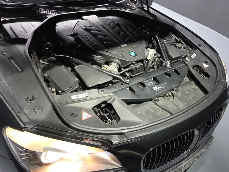 BMW 730, снимка 6 - Автомобили и джипове - 54600937