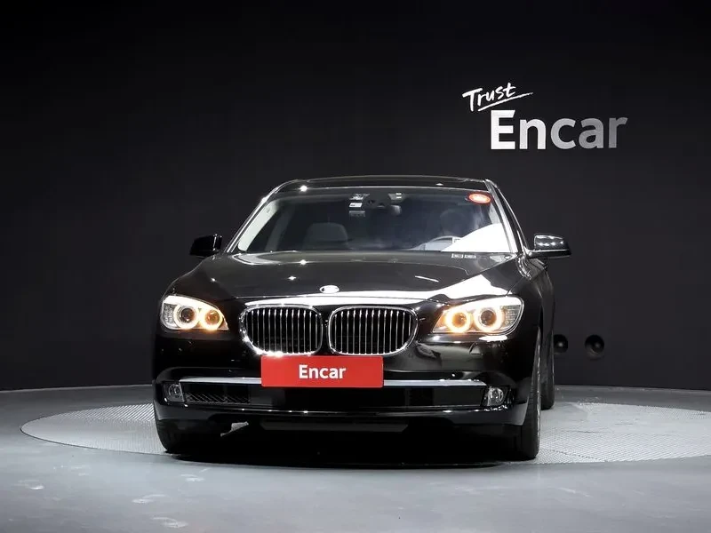 BMW 730, снимка 3 - Автомобили и джипове - 54600937